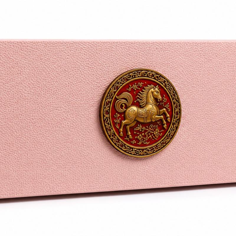 THE PINKY CREST