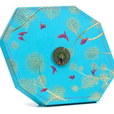 OBLIQUE BOX