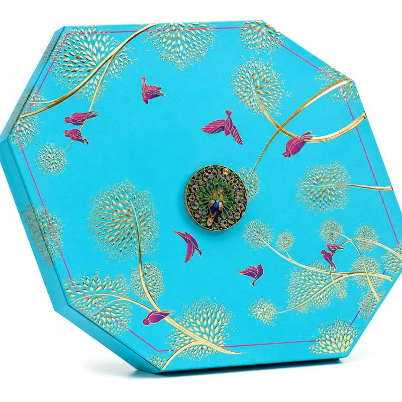 OBLIQUE BOX