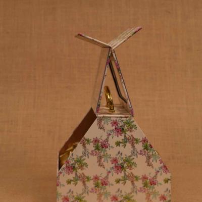 Taper Capa Window Box