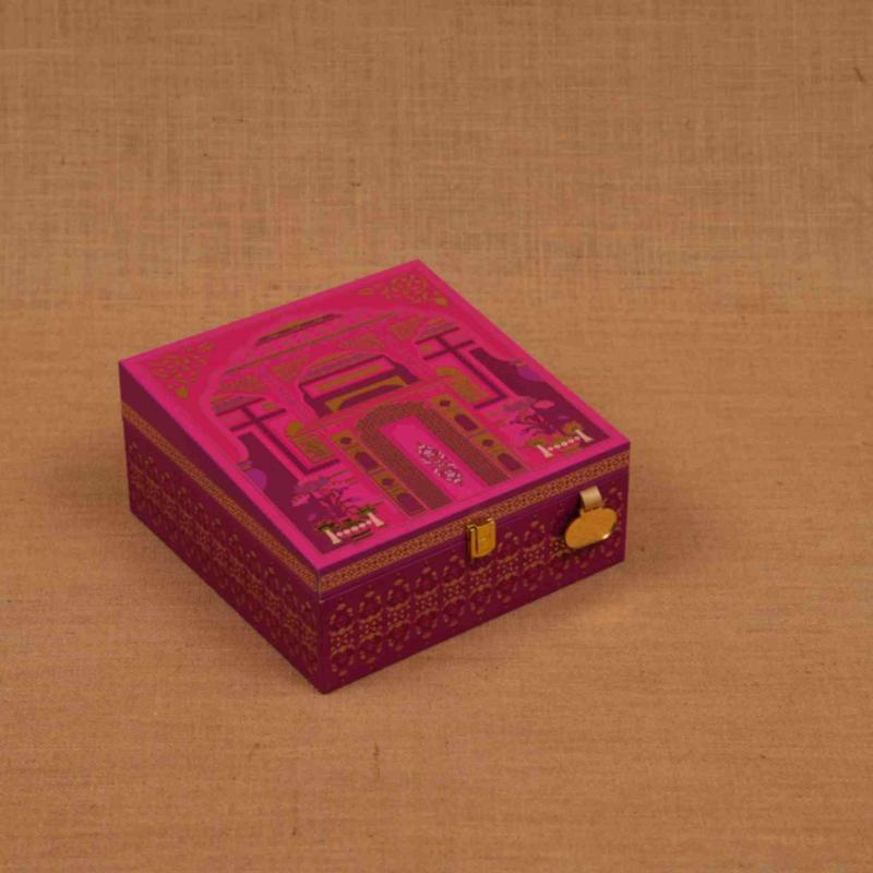 Taper Premium Box