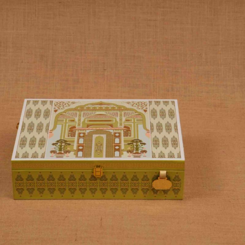 Taper Premium Box