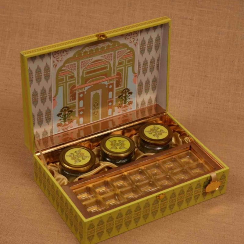 Taper Premium Box